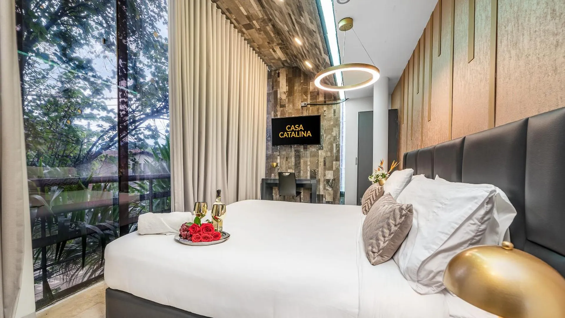 9Bdr Villa W Heated Pool & Jacuzzi In Provenza Medellin